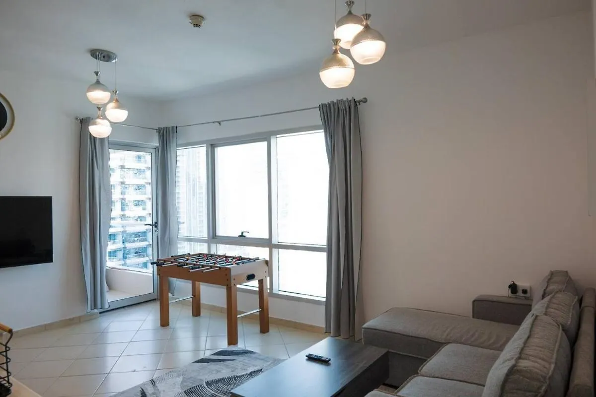 Stylish 1 Bedroom Apt At Marina With Stunning View 迪拜