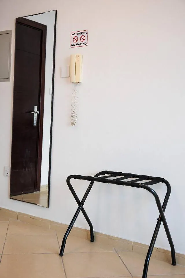 Stylish 1 Bedroom Apt At Marina With Stunning View Dubai 0*,
