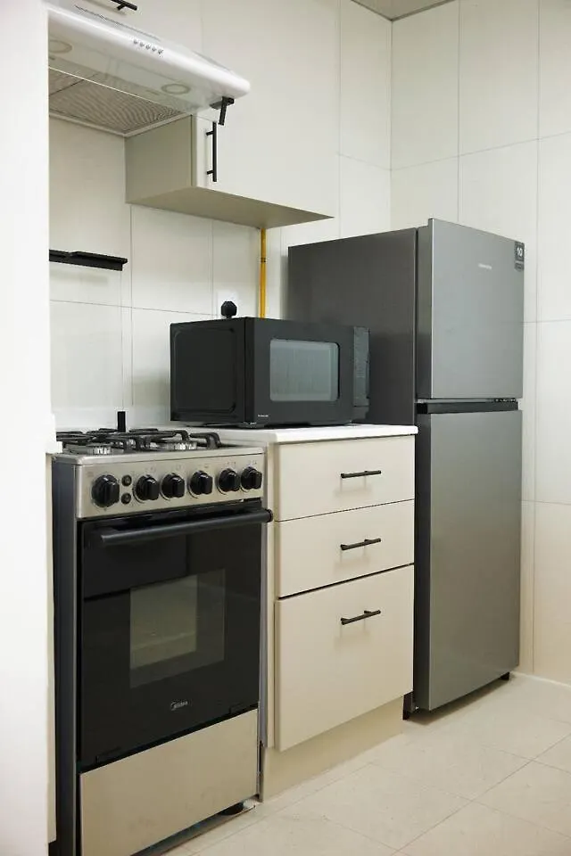 Stylish 1 Bedroom Apt At Marina With Stunning View Dubai Apartment