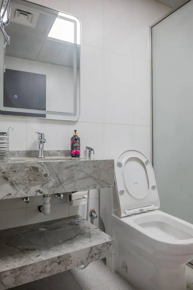 Stylish 1 Bedroom Apt At Marina With Stunning View Dubai 0*,  United Arab Emirates